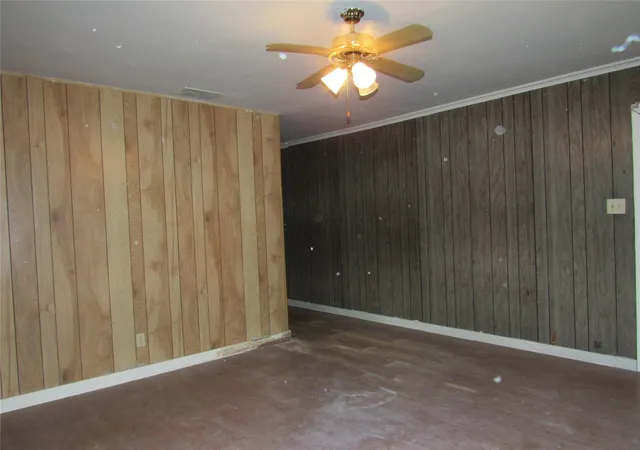 Photo 4 of Single family home for sale at 740 E Franklin St, Goliad, TX 77963 | MLS# 29067182 | Listing updated on 2026-08-18