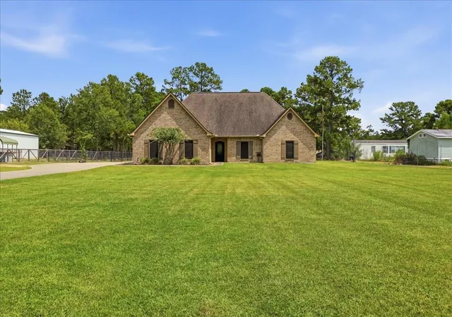 Photo 1 of Single family home for sale at 11754 Cooks Lake Rd, Lumberton, TX 77657 | MLS# 81066522 | Listing updated on 2026-09-23