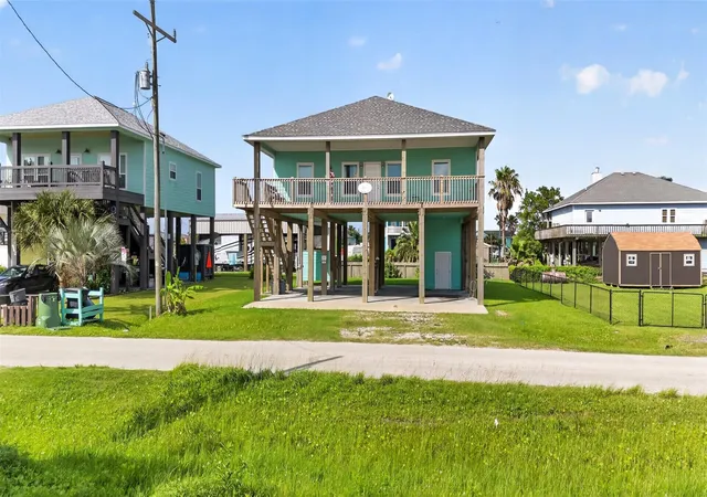 Photo 2 of Single family home for sale at 971 Meynig Dr, Port Bolivar, TX 77650 | MLS# 97503639 | Listing updated on 2026-08-12