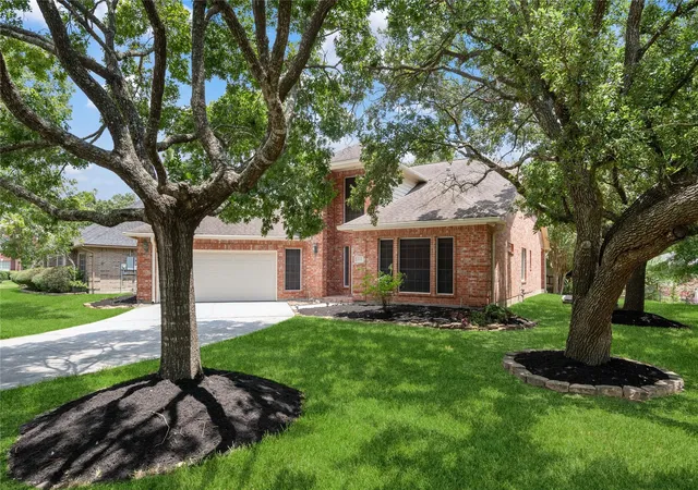 Photo 2 of Single family home for sale at 19018 Hikers Trl Dr, Humble, TX 77346 | MLS# 89817968 | Listing updated on 2026-09-05