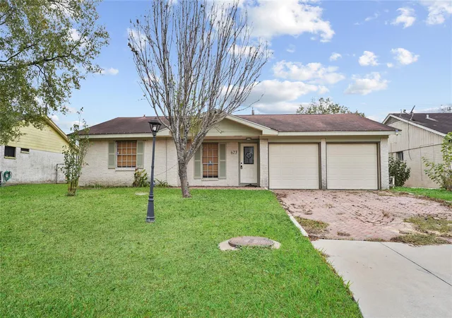 Homes for sale in Houston, TX | 623 Rockbrook Dr, Houston, TX 77015 | MLS# 26294297