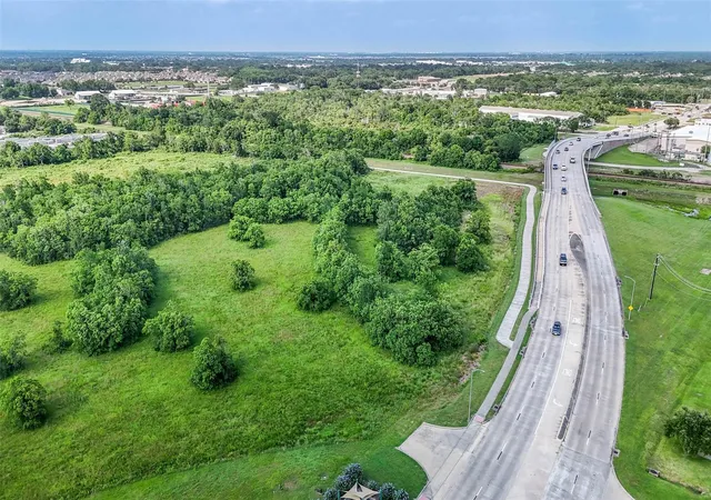 Photo 2 of Land for sale at 3901 Magnolia Pkwy, Pearland, TX 77584 | MLS# 35675185 | Listing updated on 2026-06-10