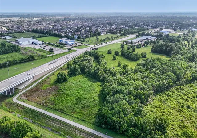Photo 4 of Land for sale at 3901 Magnolia Pkwy, Pearland, TX 77584 | MLS# 35675185 | Listing updated on 2026-06-10
