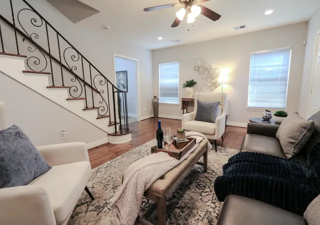 5th image of 4609 University Oaks Blvd, Houston, TX 77004 | MLS# 55773295