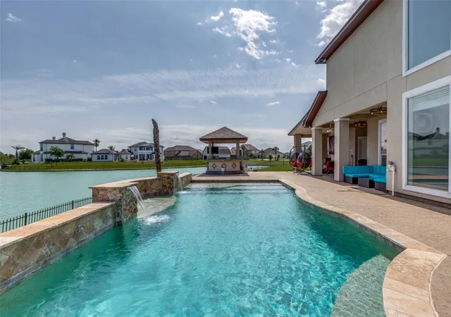 25th image of 8 Cypress Point Ct, Manvel, TX 77578 | MLS# 35129557
