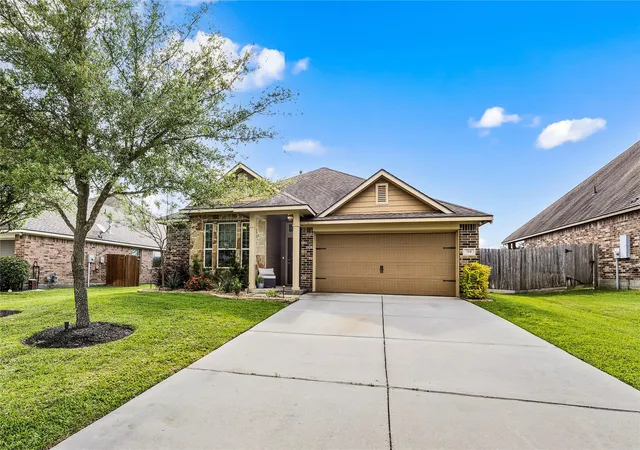 Photo 3 of Single family home for sale at 114 Dudley Rd, Montgomery, TX 77356 | MLS# 8440154 | Listing updated on 2026-07-29
