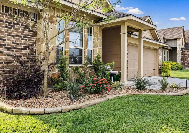 Photo 4 of Single family home for sale at 114 Dudley Rd, Montgomery, TX 77356 | MLS# 8440154 | Listing updated on 2026-07-29