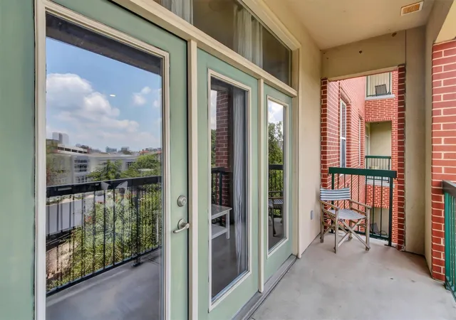 2nd image of 300Th St Joseph Pkwy, Houston, TX 77002