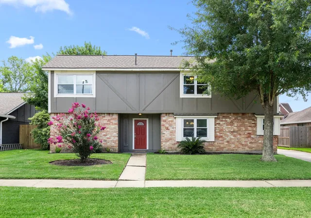 1st image of 13823 Ivymount Dr, Sugar Land, TX 77498 | MLS# 17186967