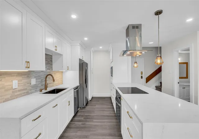 Photo 3 of Condo for sale at 2333 Bering Dr #A102, Houston, TX 77057 | MLS# 39403481 | Listing updated on 2026-07-28