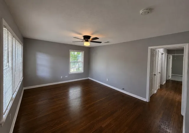 Photo 3 of Single family home for sale at 6018 Beldart St, Houston, TX 77033 | MLS# 14976719 | Listing updated on 2026-09-04