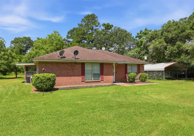 Homes for sale in North Zulch, TX | 14021 Hwy 21 W, North Zulch, TX 77872 | MLS# 17142499