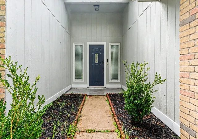 Homes for sale in Friendswood, TX | 2431 Tall Ships Dr, Friendswood, TX 77546 | MLS# 40025667