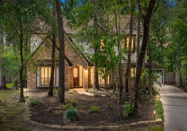 Photo 1 of Sale Pending at 9 N Havenridge Dr, Spring, TX 77381 | MLS# 65216401 | Listing updated on 2026-09-01