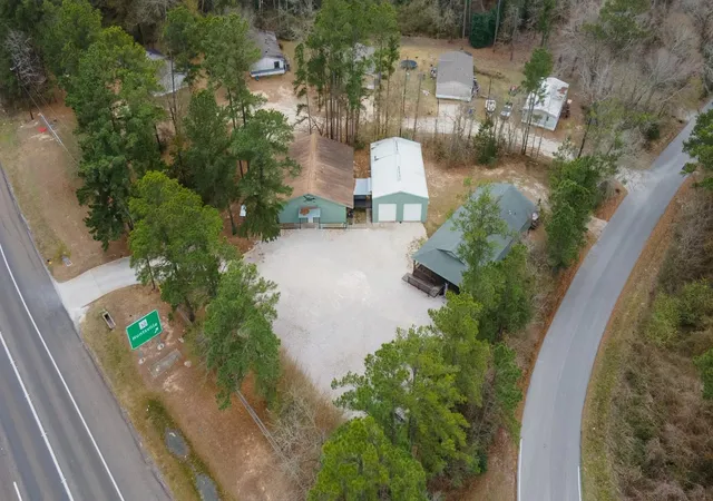 2nd image of 861 State Hwy 19, Huntsville, TX 77320 | MLS# 28163171