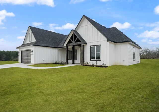 Homes for sale in New Waverly, TX | 93 Long Horn Loop, New Waverly, TX 77358 | MLS# 72993756