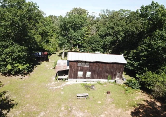 4th image of 164 County Road 2127, Burkeville, TX 75932 | MLS# 59207341