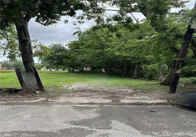 2nd image of 1510 Bayou St, Houston, TX 77020 | MLS# 53283602