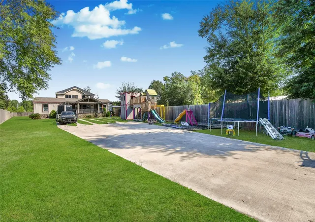 Photo 4 of Single family home for sale at 93 Road 5101, Cleveland, TX 77327 | MLS# 33226105 | Listing updated on 2026-05-08