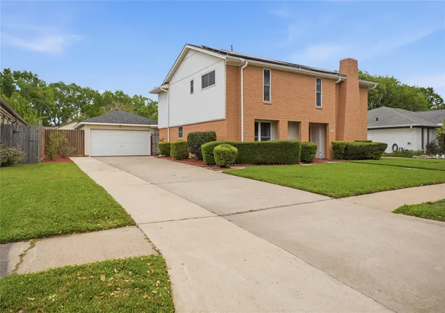 Homes for sale in Houston, TX | 15319 Seahorse Dr, Houston, TX 77062 | MLS# 15199404