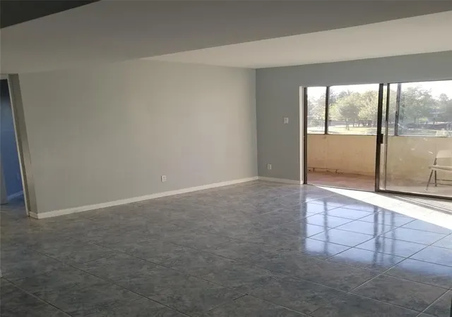 5th image of 3045 Walnut Bend Ln, Houston, TX 77042