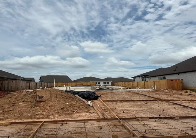 Photo 4 of Single family home for sale at 31839 Blossom Ln, Fulshear, TX 77423 | MLS# 87035845 | Listing updated on 2026-09-25