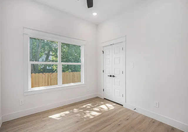 4th image of 4825 Pederson St, Houston, TX 77033