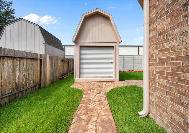48th image of 12411 Emerald Ln, Dayton, TX 77535 | MLS# 43886470