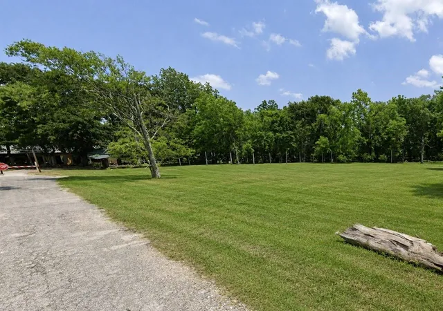 Photo 3 of Land for sale at 9150 Simmons St, Houston, TX 77093 | MLS# 7532068 | Listing updated on 2026-08-13