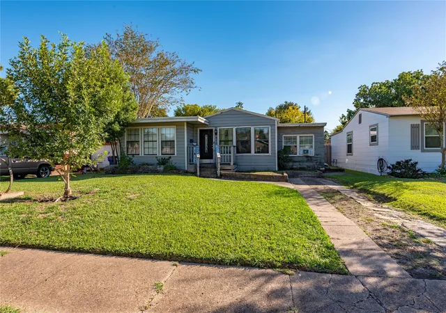 1st image of 809 12th Ave N, Texas City, TX 77590 | MLS# 14163706