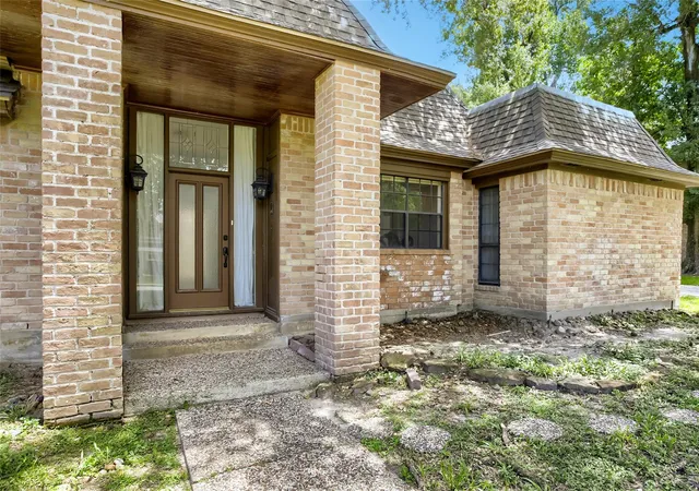 Photo 3 of Single family home for sale at 3811 Sunstone Dr, Houston, TX 77068 | MLS# 53379642 | Listing updated on 2026-09-22