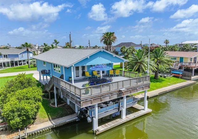 Homes for sale in Jamaica Beach, TX | 16613 Flamingo Wy, Jamaica Beach, TX 77554 | MLS# 33404826