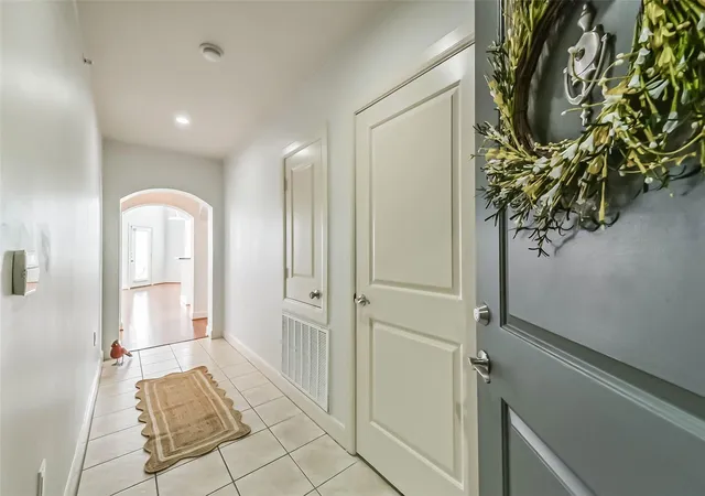 Photo 3 of Condo for sale at 1010 Rosine St #49, Houston, TX 77019 | MLS# 42035374 | Listing updated on 2026-09-04
