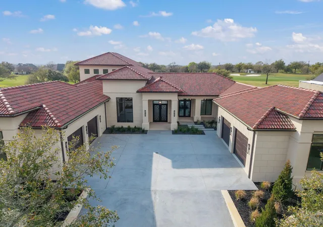 2nd image of 5105 Miramont Cir, Bryan, TX 77802 | MLS# 80015820