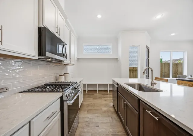 3rd image of 5405 Nolda St, Houston, TX 77007 | MLS# 51758237