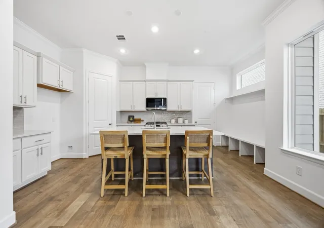 4th image of 5405 Nolda St, Houston, TX 77007 | MLS# 51758237