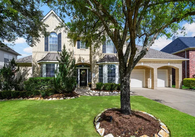 Photo 1 of Single family home for sale at 21006 Twisted Leaf Dr, Cypress, TX 77433 | MLS# 22047768 | Listing updated on 2026-09-12