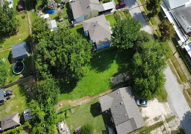 2nd image of 1135 Henke St, Houston, TX 77020 | MLS# 10633473