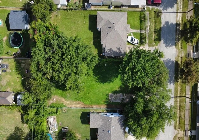 Photo 3 of Land for sale at 1135 Henke St, Houston, TX 77020 | MLS# 10633473 | Listing updated on 2026-08-01