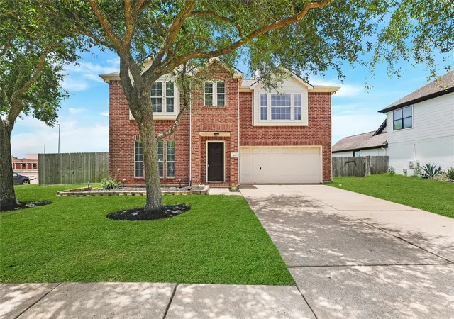 Homes for sale in Dickinson, TX | 3116 Meadow Bay Dr, Dickinson, TX 77539 | MLS# 16518382
