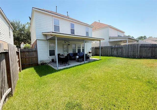 Photo 3 of Sale Pending at 8115 Narrow Brook Way, Houston, TX 77016 | MLS# 13075642 | Listing updated on 2026-09-17