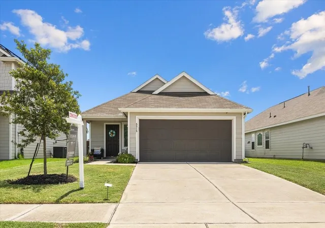 Photo 1 of Single family home for sale at 5515 James Michael Dr, Rosharon, TX 77583 | MLS# 7863905 | Listing updated on 2026-08-22