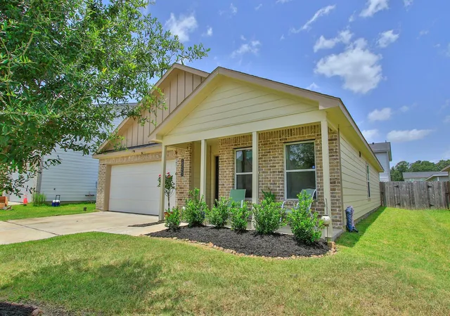 Photo 1 of Single family home for sale at 15523 Taylorcrest Dr, Conroe, TX 77306 | MLS# 68563650 | Listing updated on 2026-09-09