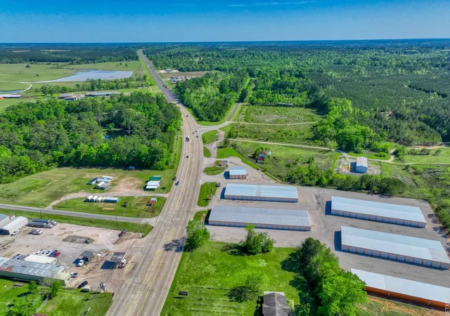 9th image of 1 County Road 296, Jasper, TX 75951 | MLS# 55648210