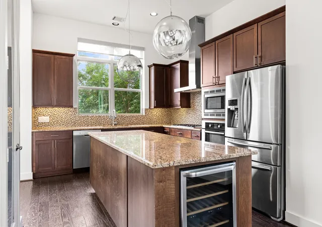 5th image of 196 Harvard St, Houston, TX 77007 | MLS# 81715510