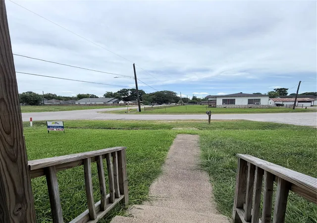 Photo 3 of Single family home for sale at 8602 Williamsdell St, Houston, TX 77088 | MLS# 76326705 | Listing updated on 2026-07-19