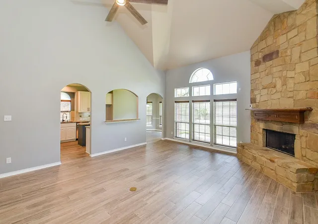 4th image of 8207 Paddle Rock Ln, Rosenberg, TX 77469 | MLS# 21620186