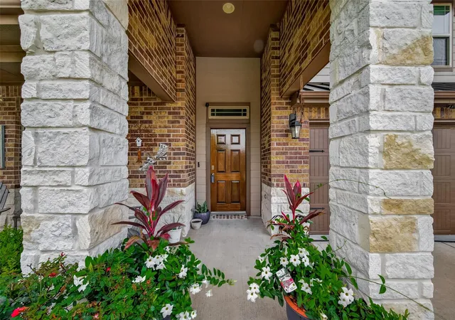 Photo 3 of Single family home for sale at 5627 Pleasant Fls Dr, Richmond, TX 77407 | MLS# 89445681 | Listing updated on 2026-09-08