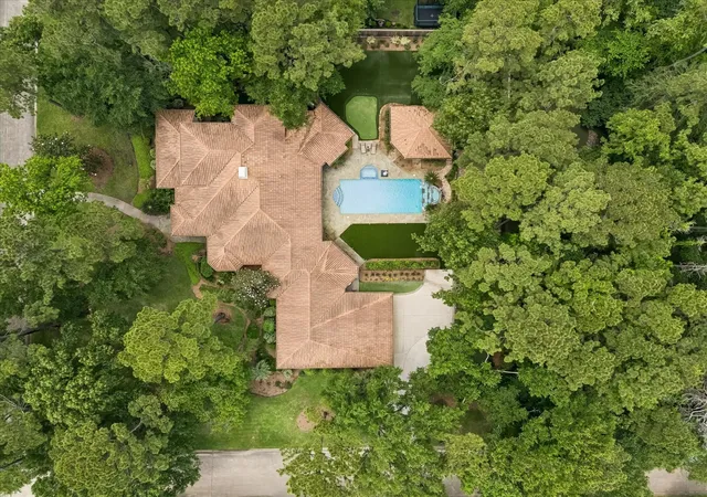 1st image of 5 Magnolia Woods Dr, Kingwood, TX 77339 | MLS# 90606939