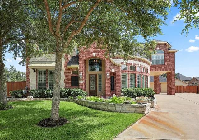 Photo 3 of Sale Pending at 1532 Jag Holw, League City, TX 77573 | MLS# 45600429 | Listing updated on 2026-09-17